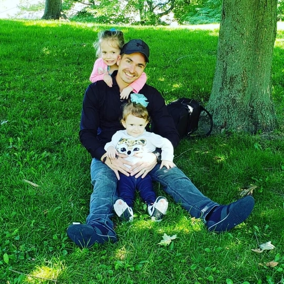 Meet my family - Picture 1 of 9